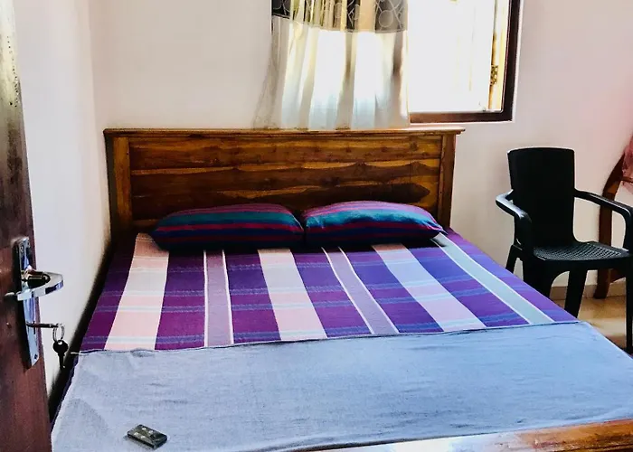 Roshan\'S Guest House