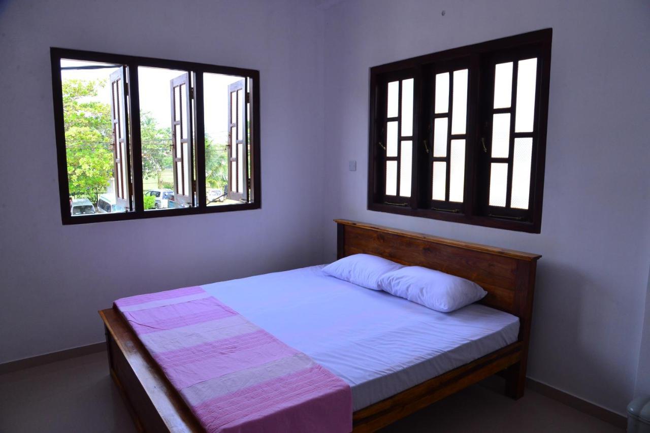 Roshan's Guest house Hikkaduwa
